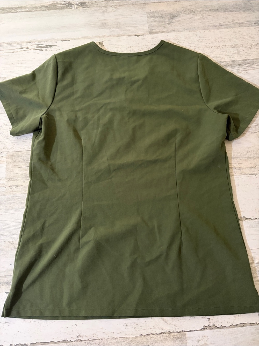 FIGS Olive Green V-Neck Short Sleeve Scrub Top - Picture 5 of 8